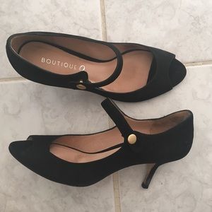 Boutique 9 peep toe suede Heels